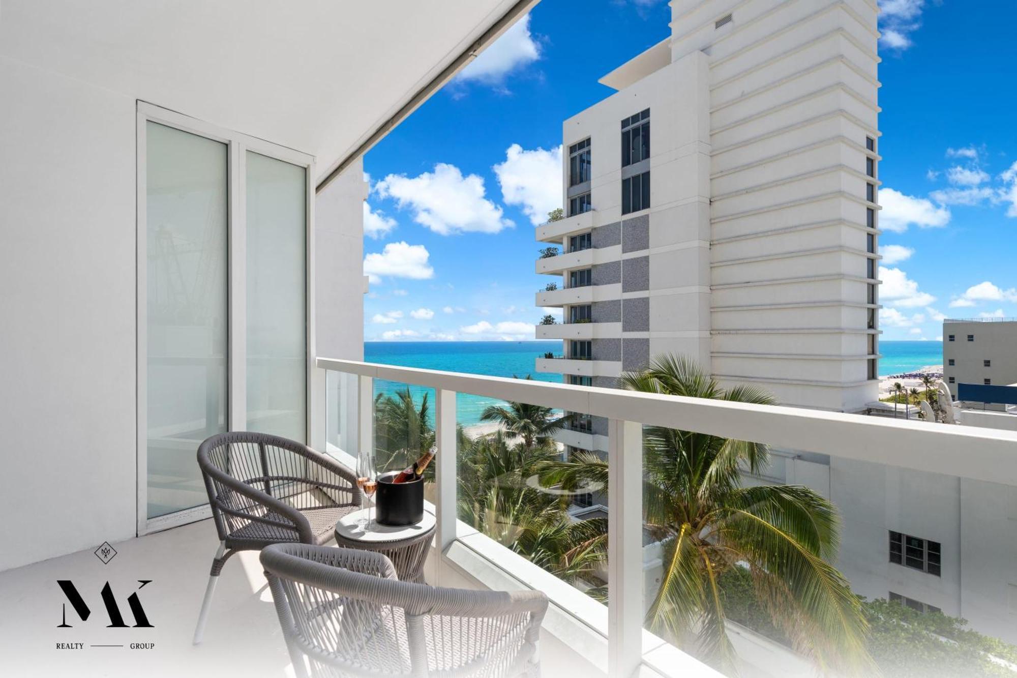 Fontainebleau Resort Balcony W Ocean And City View Miami Beach Exteriör bild